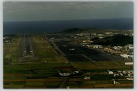 Pista do Aeroporto Terceira e Base Militar