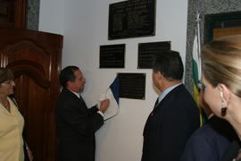 Descerramento da placa alusiva à visita do Presidente do Governo Regional dos Açores à Casa dos A...