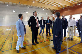 O presidente do Governo Regional visitou o ginásio das novas instalações da Escola Básica Integra...