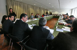 Registo panorâmico da sala, onde decorreu, a  reunião do Conselho Regional de Concertação Estraté...
