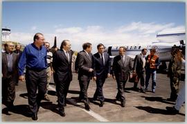 Chegada ao aeroporto do Faial, o Primeiro Ministro, António Guterres, o Ministro da Administração...