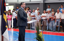O presidente do Governo Regional presidiu à inauguração do Pavilhão Desportivo da Achada