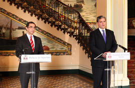 O presidente do Governo Regional e o presidente da Câmara Municipal de Ponta Delgada em declaraçõ...