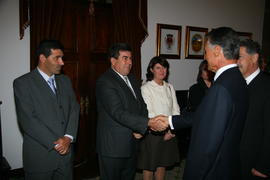 O presidente da República cumprimenta os Presidentes das Câmaras Municipais dos Açores, no Salão ...