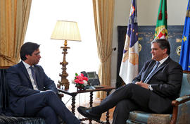 O presidente do PS/Madeira, Victor Freitas, em audiência, com o presidente do Governo Regional
