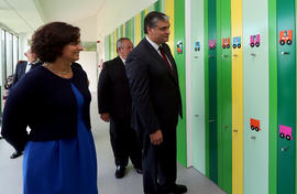 O Presidente do Governo Regional visita as áreas interiores da Creche da Casa de Povo da Maia, aq...