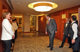 O Presidente do Governo Regional, Vasco Cordeiro, à chegada ao Terra Nostra Garden Hotel