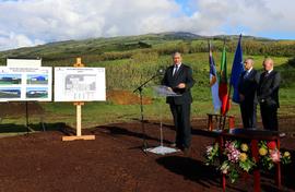O Presidente do Governo Regional presidiu à cerimónia de lançamento da Primeira Pedra do novo Mat...