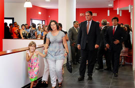 Chegada do presidente do Governo Regional à cerimónia de inauguração da Escola da Ponta da Ilha, ...