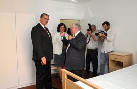 O Presidente do Governo Regional visita os espaços do interior do Lar Residencial da Santa Casa d...