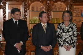 O presidente do Governo Regional, Carlos César e sua esposa, Luísa César, e o Ministro da Repúbli...