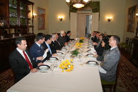 O presidente do Governo ofereceu um almoço ao Ministro da Defesa Nacional, Luís Amado, no Palácio...