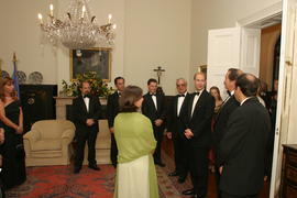 Membros do Governo Regional, os Duques de Bragança e o Conde de Wessex, no jantar de gala ofereci...