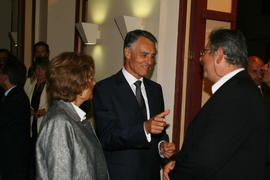 O presidente da República, Aníbal Cavaco Silva e sua esposa, na Sessão comemorativa dos 50 anos d...