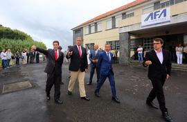 O presidente do Governo Regional visitou o espaço exterior do edifício que será futuramente a Esc...